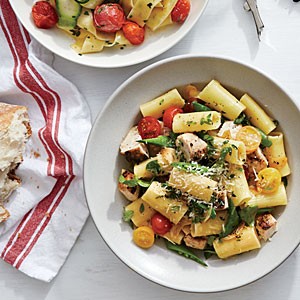 Summer vegetable rigatoni with chicken