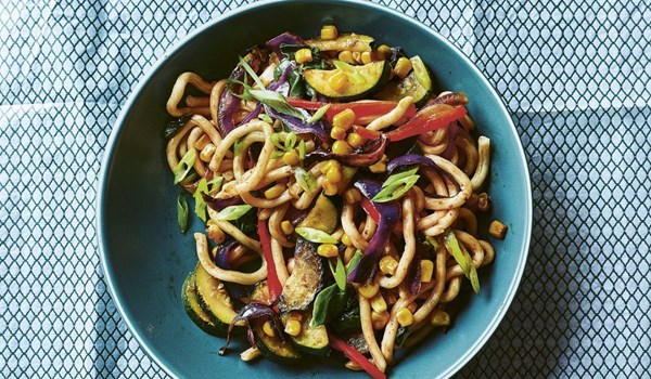 Summer vegetable udon noodles [stir-fry]