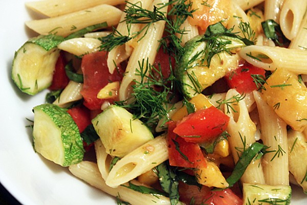 Summer’s end pasta with tomatoes, zucchini and dill