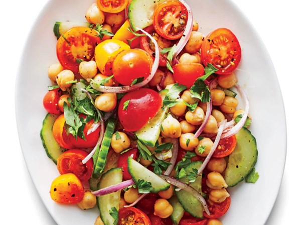 Summery chickpea salad