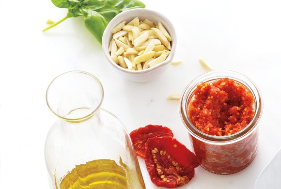 Sun-dried tomato and almond pesto