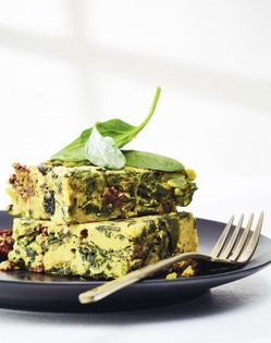 Sun-dried tomato and spinach frittata