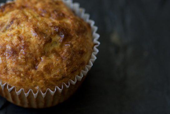 Sun-dried tomato cottage cheese muffin