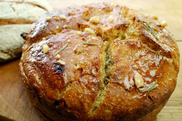 Sun-dried tomato, honey, walnut and rosemary bread