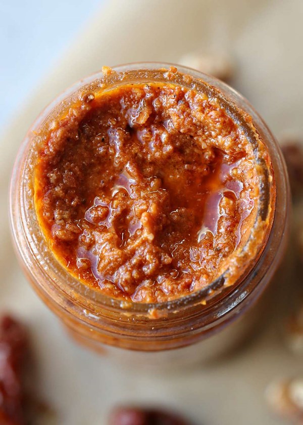 Sun-dried tomato pesto 