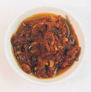 Sun-dried tomato pesto