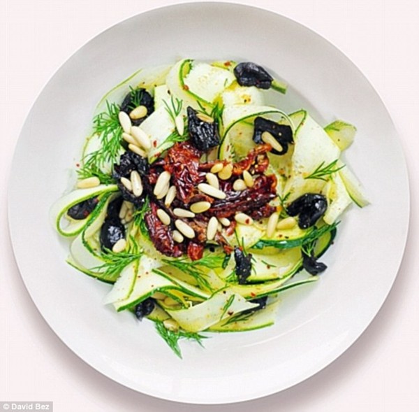 Sun-dried tomatoes, courgette and pine nuts