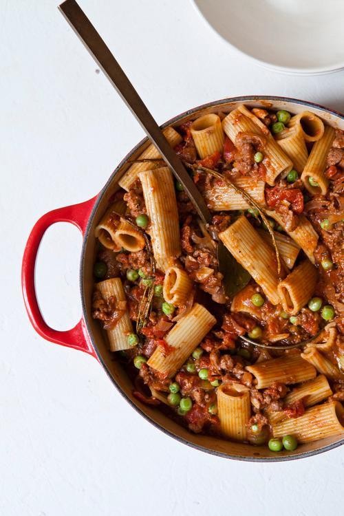 Sunday night pea + spicy sausage pasta