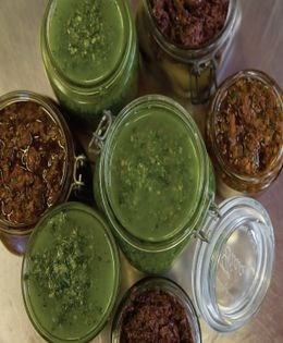 Sundried tomato pesto
