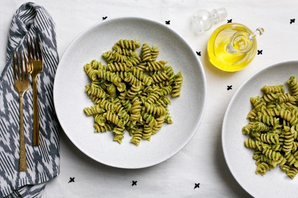 Sunflower seed pesto pasta