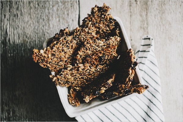 Sunflower seeded brittle
