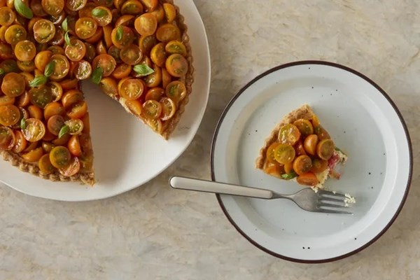 Sungold & heirloom tomato tart