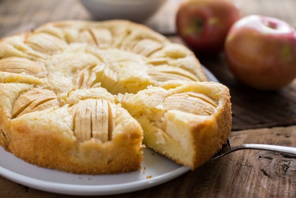 Sunken apple cake (Versunkener apfelkuchen)
