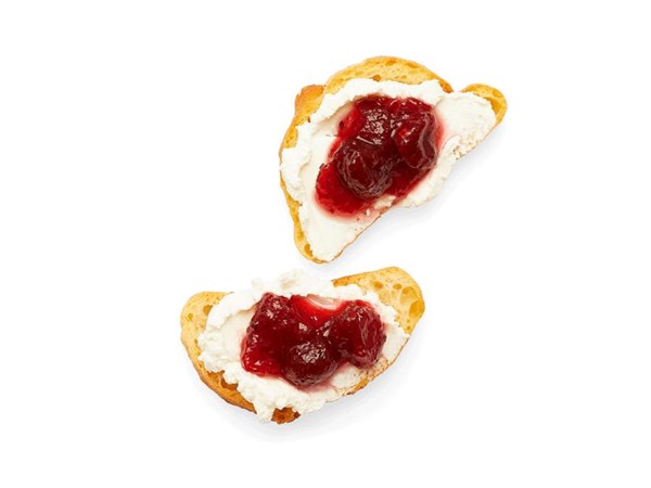 Sunny Anderson’s cranberry and goat cheese crostini
