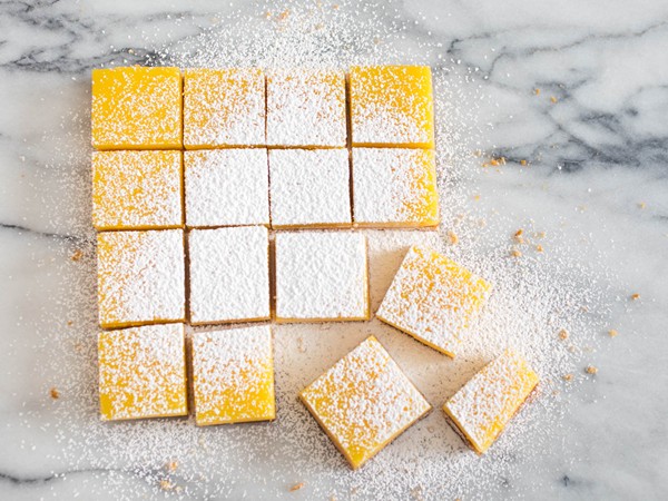 Sunny lemon bars