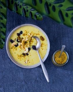 Sunshine yellow porridge