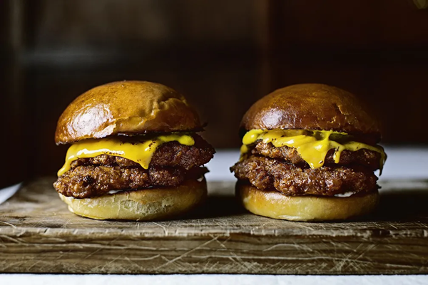 Super-crispy chicken smash burgers