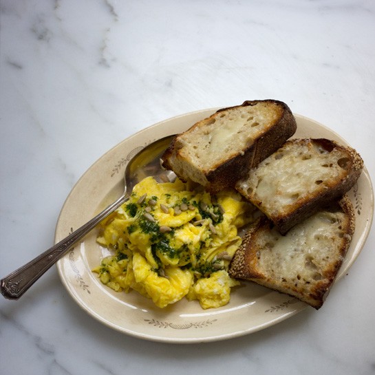 Super-eggy scrambled eggs