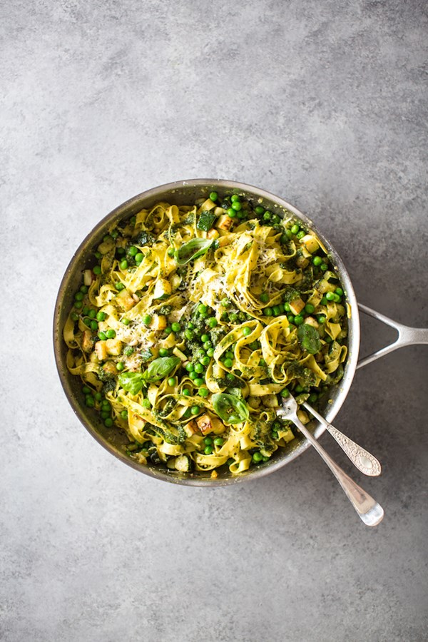Super green pesto pasta