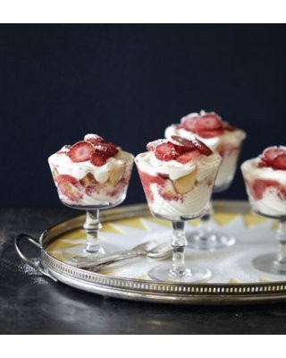 Super-quick strawberry and peach 'not quite' trifle