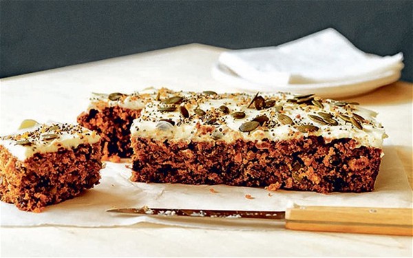 Super seeded carrot cake