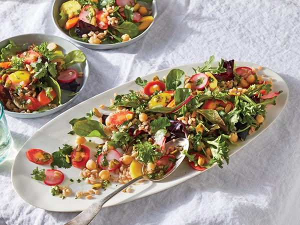Superfast farro and chickpea salad