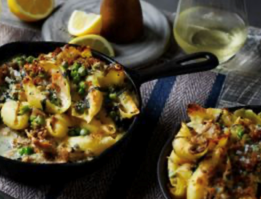 Supergreen chilli tuna Mornay pasta bake