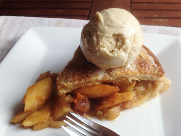 Superlative apple pie with homemade vanilla ice cream