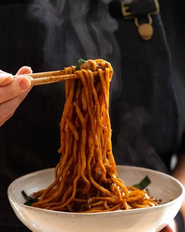 Supreme soy noodles