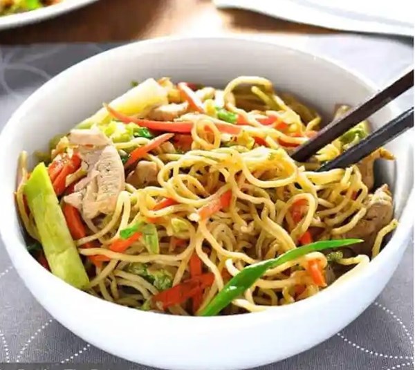 Supreme soy sauce chow mein