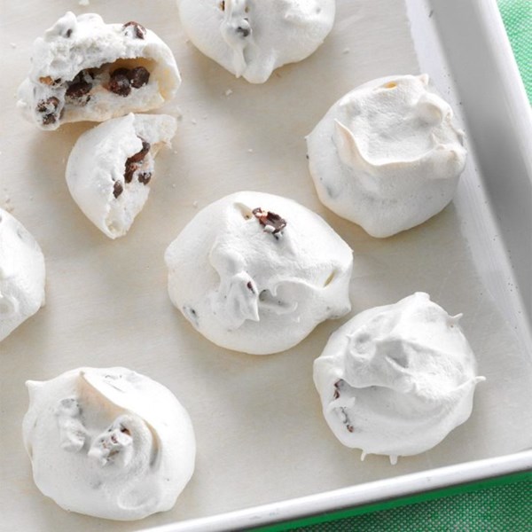 Surprise meringues