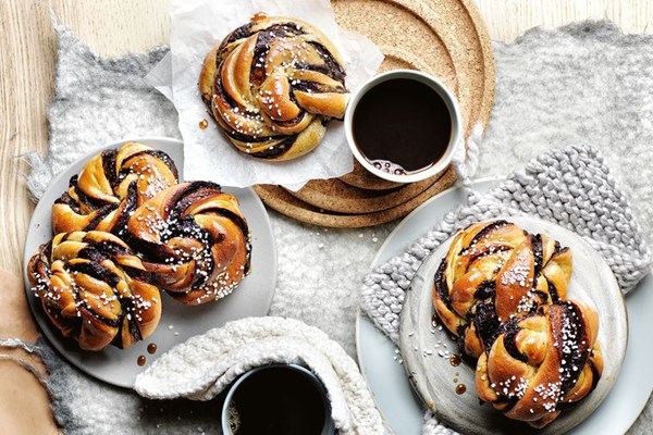 Swedish chocolate and cardamom buns (Choklad kardemummabullar)