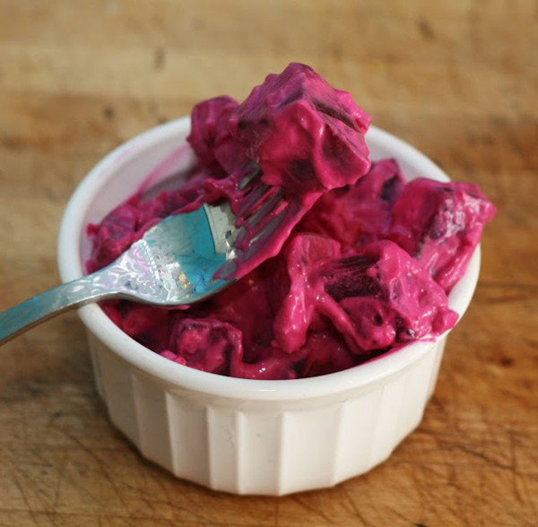 Swedish creamy beet salad (Rödbetssallad)