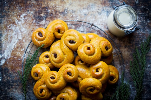 Swedish Lucia saffron buns (Lussebullar)