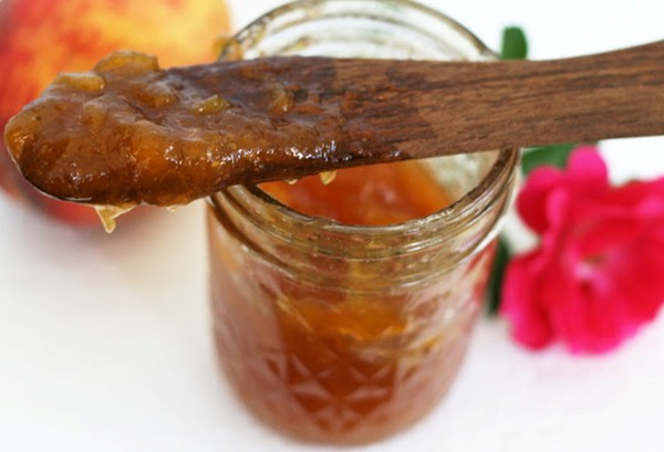 Swedish spiced peach jam
