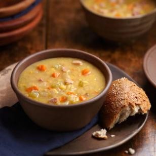 Swedish yellow split pea soup with ham