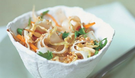 Sweet and hot vegetable noodles