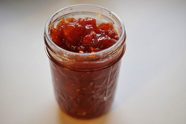 Sweet and savory tomato jam