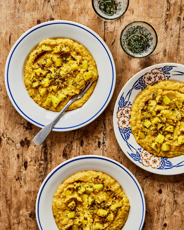 Sweet-and-sour apple dal