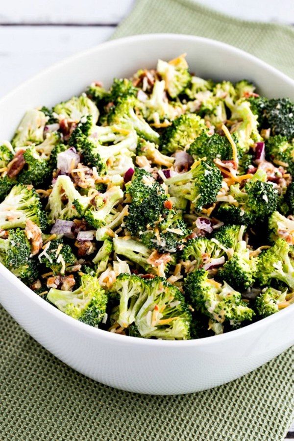 Sweet and sour broccoli salad 