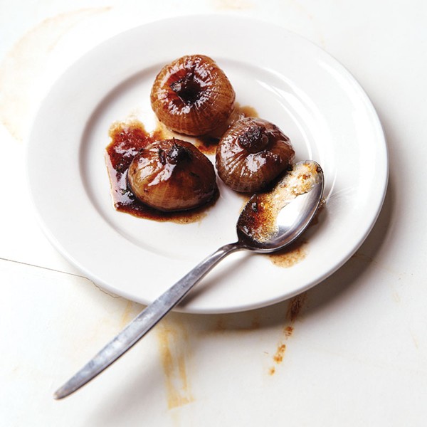 Sweet and sour cipolline onions (Cipolline in agrodolce)