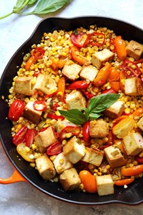 Sweet and sour corn with cherry tomatoes and tofu