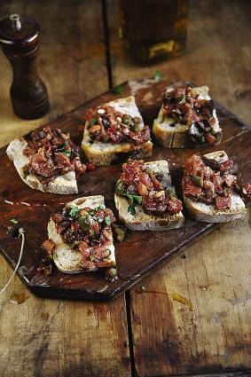 Sweet and sour eggplant (Caponata)