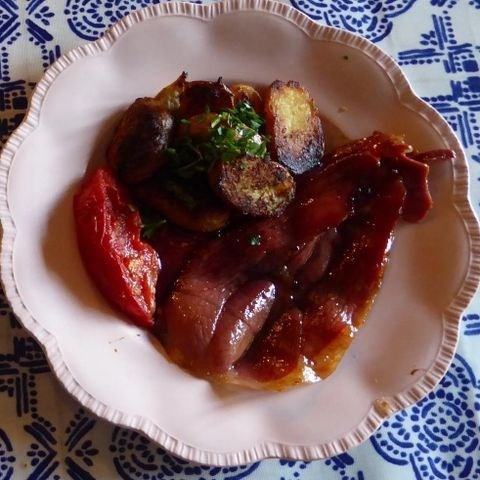 Sweet and sour ham slices (Le jambon à la poêle)