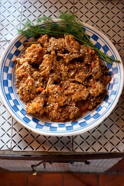 Sweet-and-sour Nebrodi rabbit (Coniglio dei Nebrodi in agrodolce)
