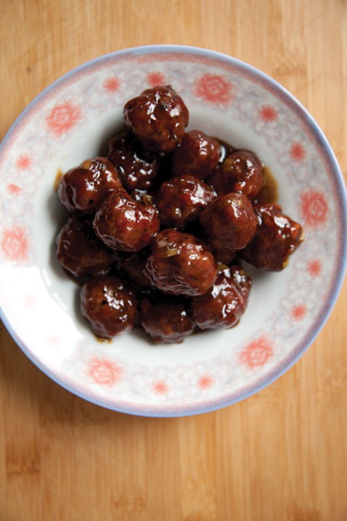 Sweet and sour pork and oyster meatballs (Tangeu muli rouwan)