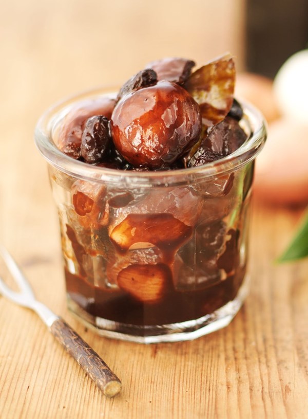 Sweet and sour shallots