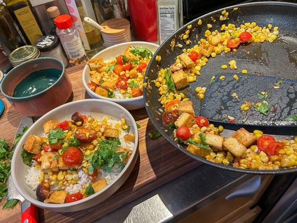 Sweet and sour tofu with corn and tomatoes