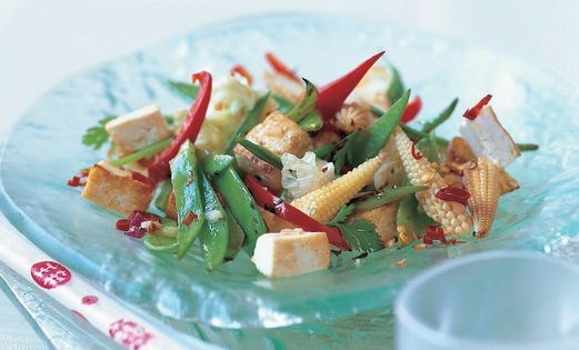 Sweet and sour vegetables with tofu