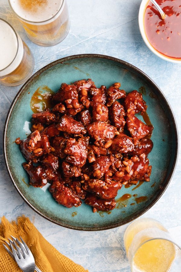 Sweet and spicy Korean fried chicken (Dakgangjeong)